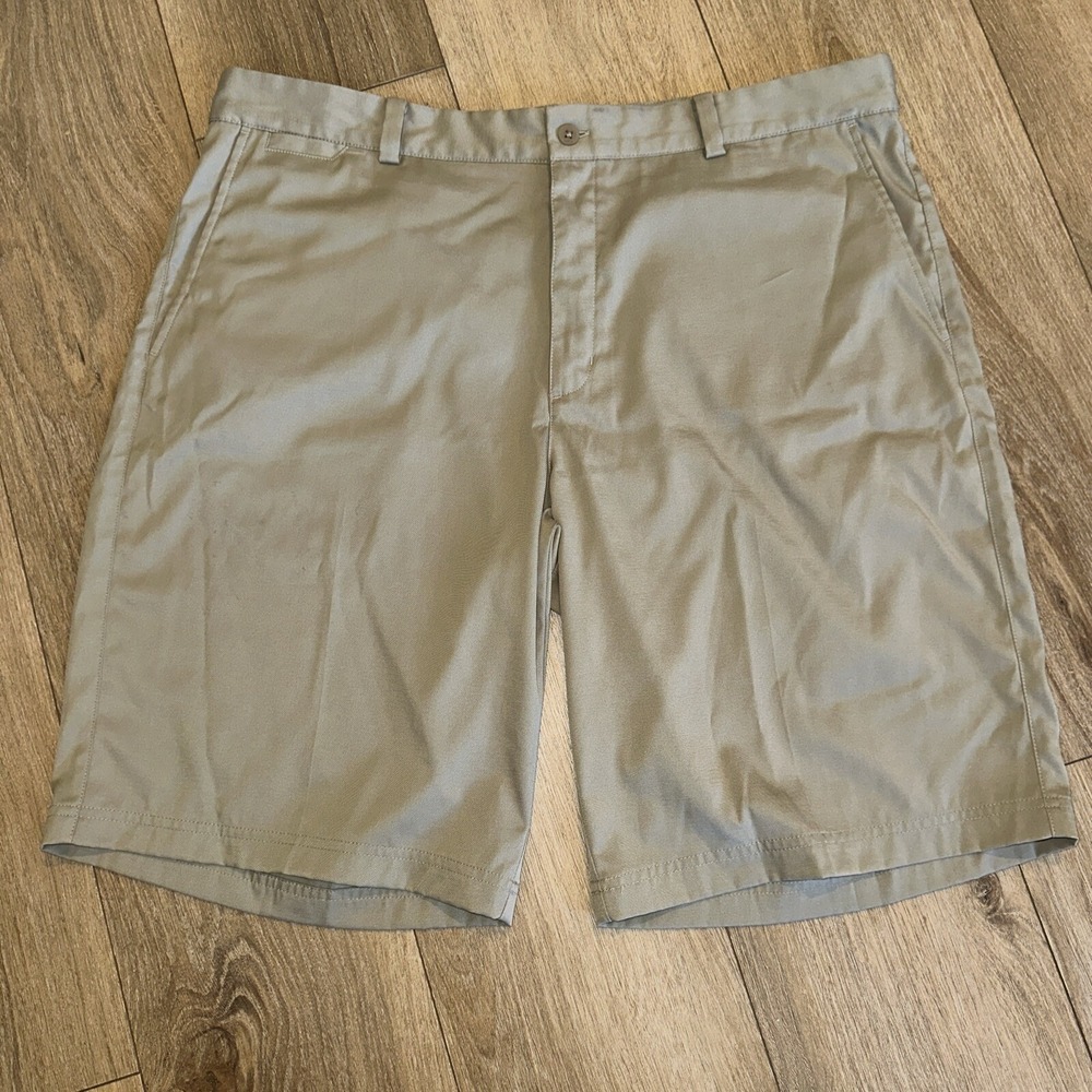 Nike Golf Shorts Mens Size 38 Khaki Tour Performance Dri-Fit Standard Fit Casual